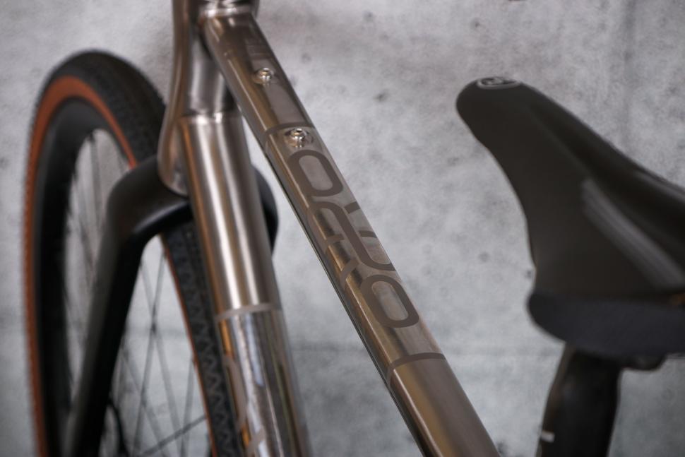2023 Orro Terra Ti GRX800 - top tube detail.jpg