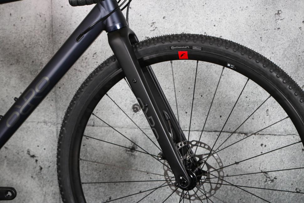 2023 Orro Terra X GRX400 - fork.jpg