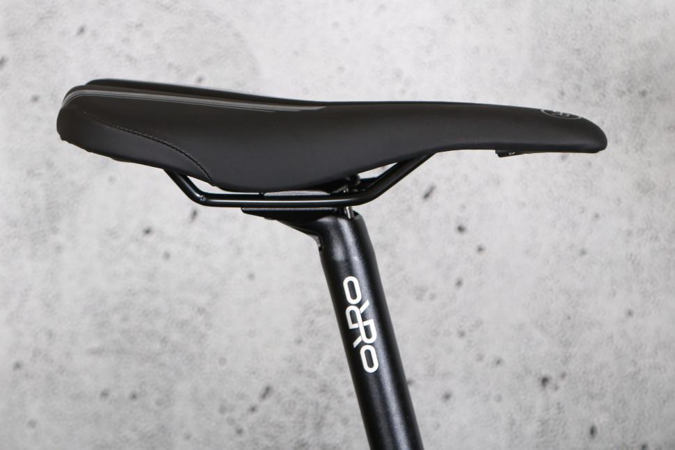 2023 Orro Terra X GRX400 - saddle.jpg
