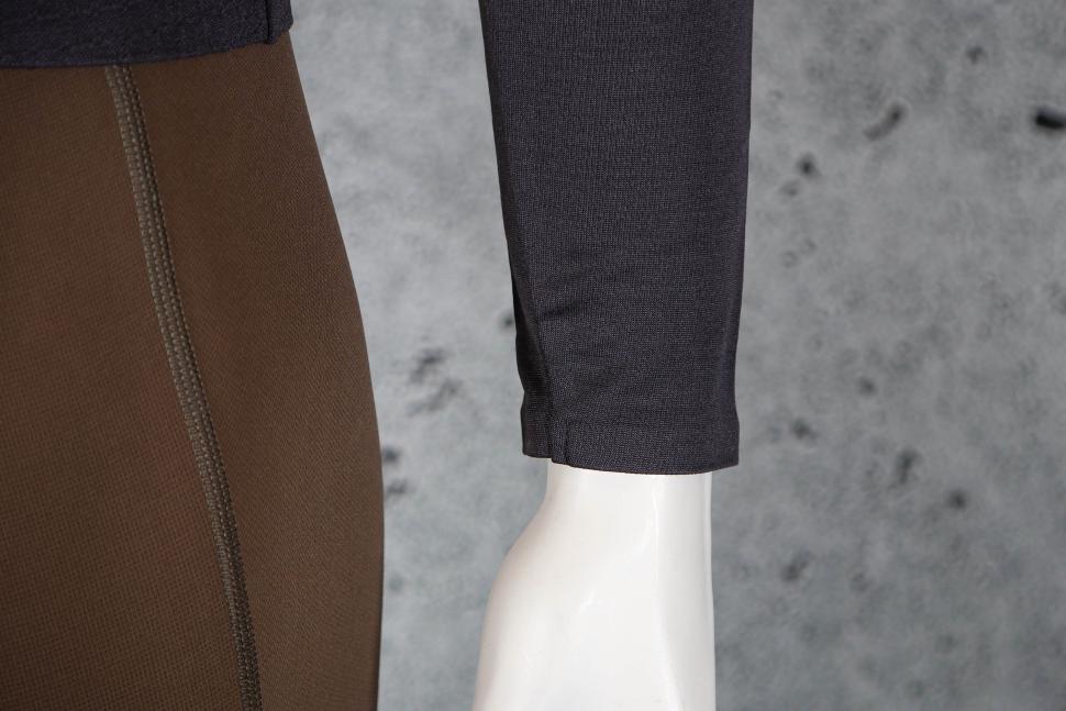 2023 Pas Normal Studios Men's Escapism Wool Long Sleeve Jersey - cuff.jpg