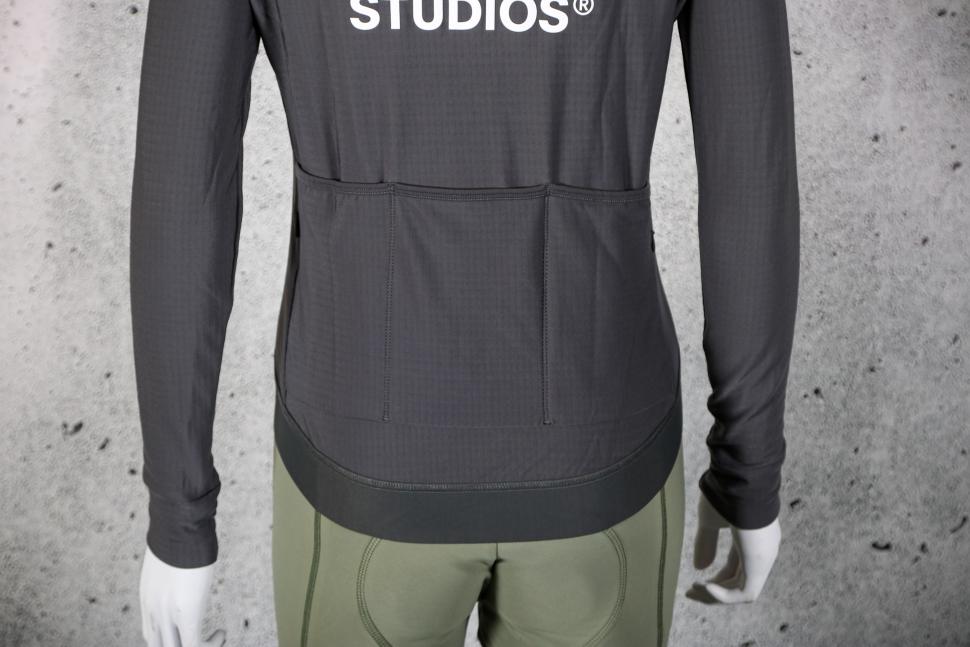 2023 Pas Normal Studios Women's Essential Long Sleeve Jersey - pockets.jpg