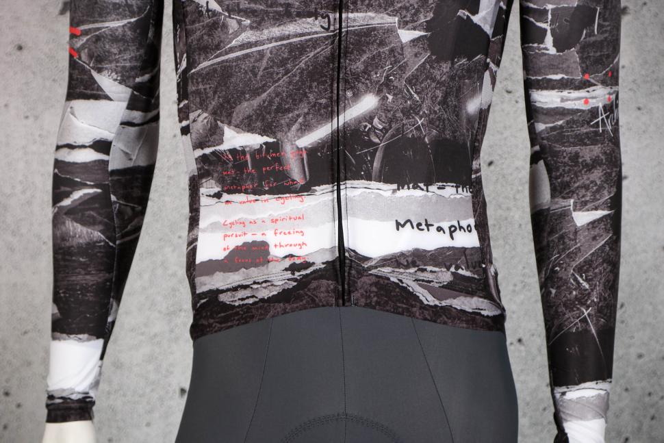 2023 Pedla Classic long Sleeve jersey Monochrome - hem.jpg