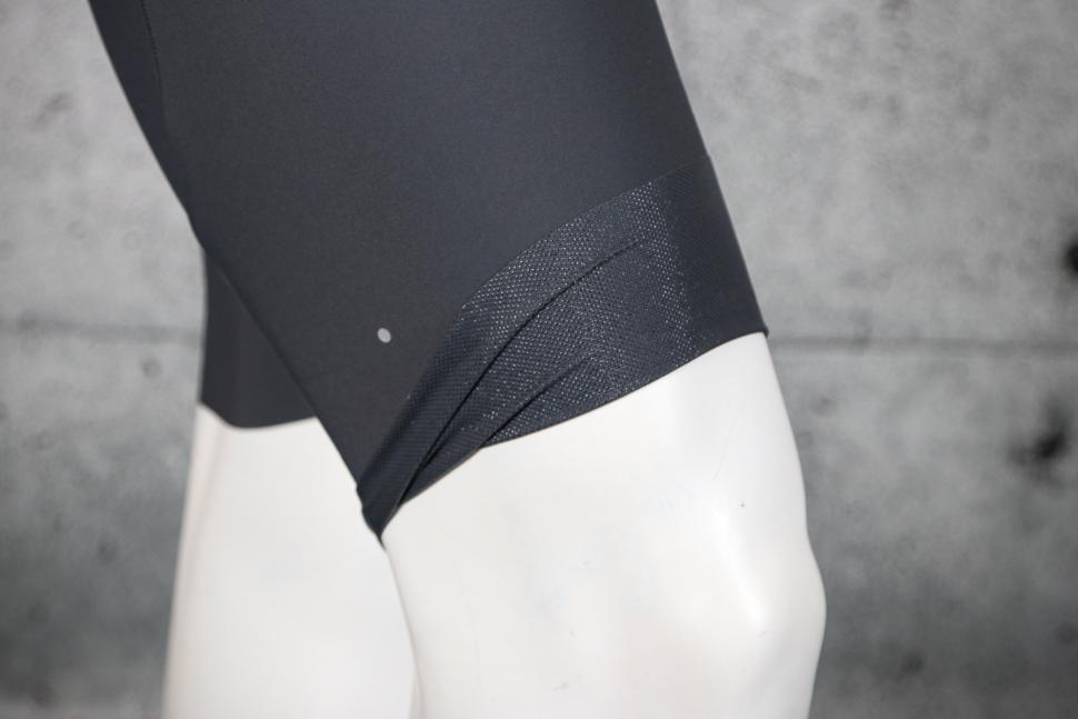 2023 Pedla SuperFIT Bib Shorts Stormy - cuff gripper.jpg