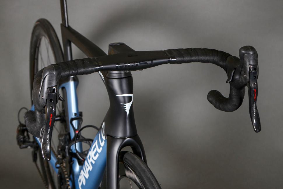 2023 Pinarello Dogma F Super Record EPS - bars 1.jpg