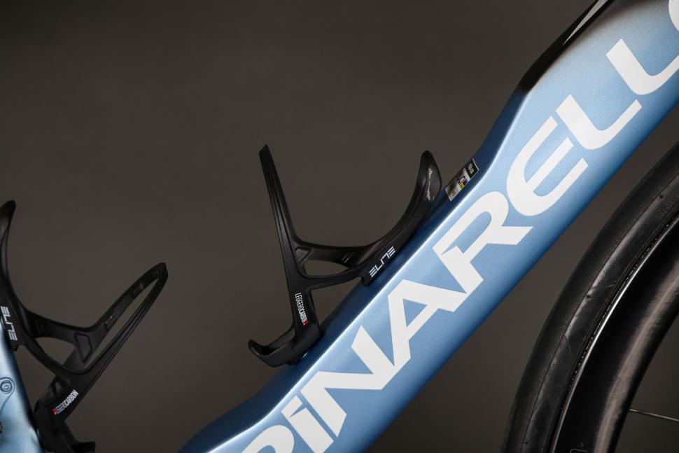 2023 Pinarello Dogma F Super Record EPS - bottle cage and tube shape.jpg