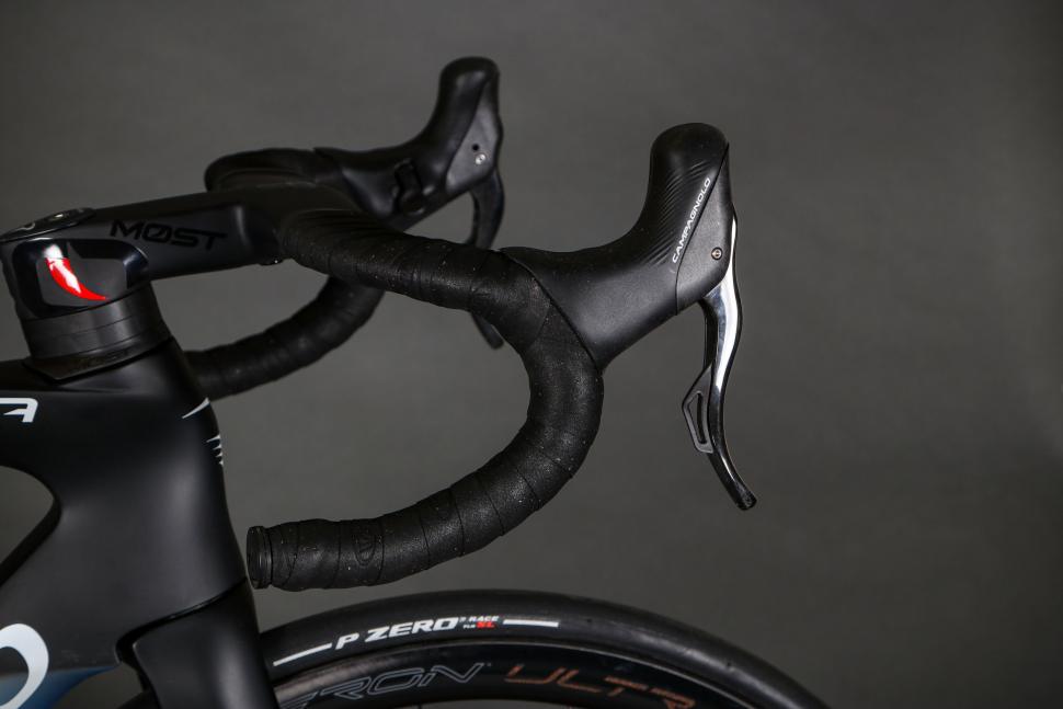2023 Pinarello Dogma F Super Record EPS - drop bar and lever.jpg