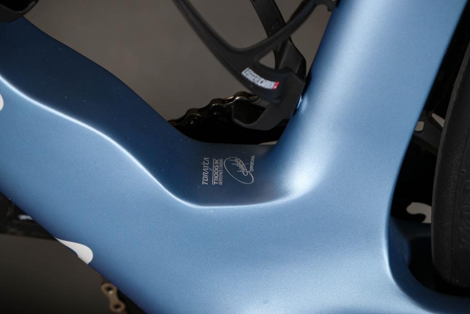 2023 Pinarello Dogma F Super Record EPS - frame detail.jpg