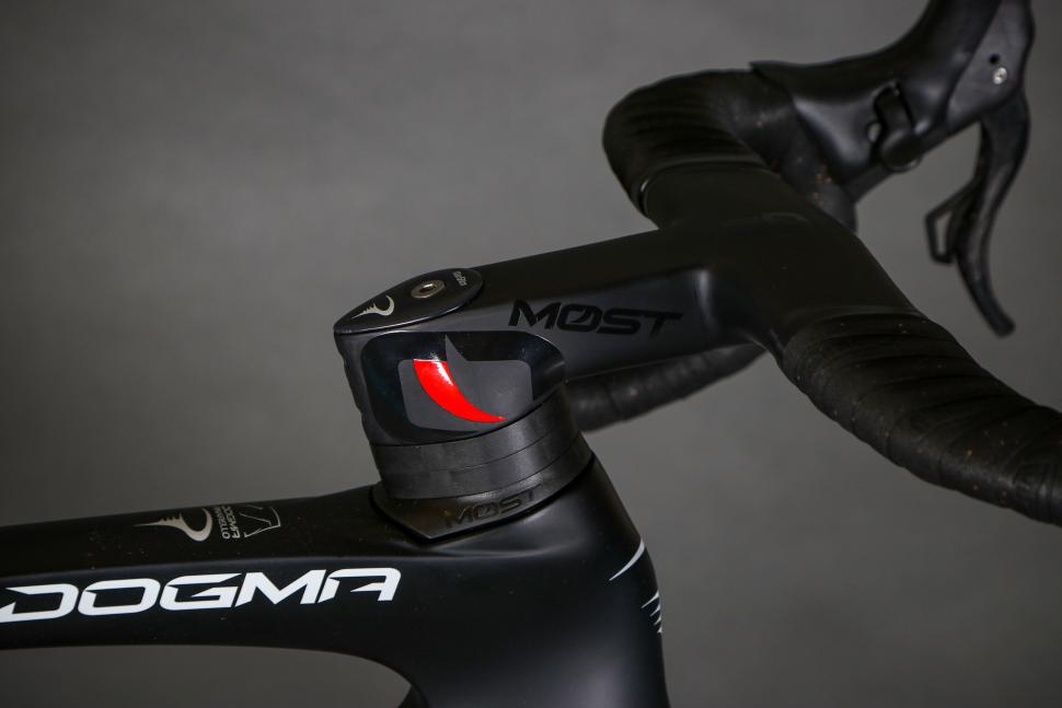 2023 Pinarello Dogma F Super Record EPS - stem.jpg