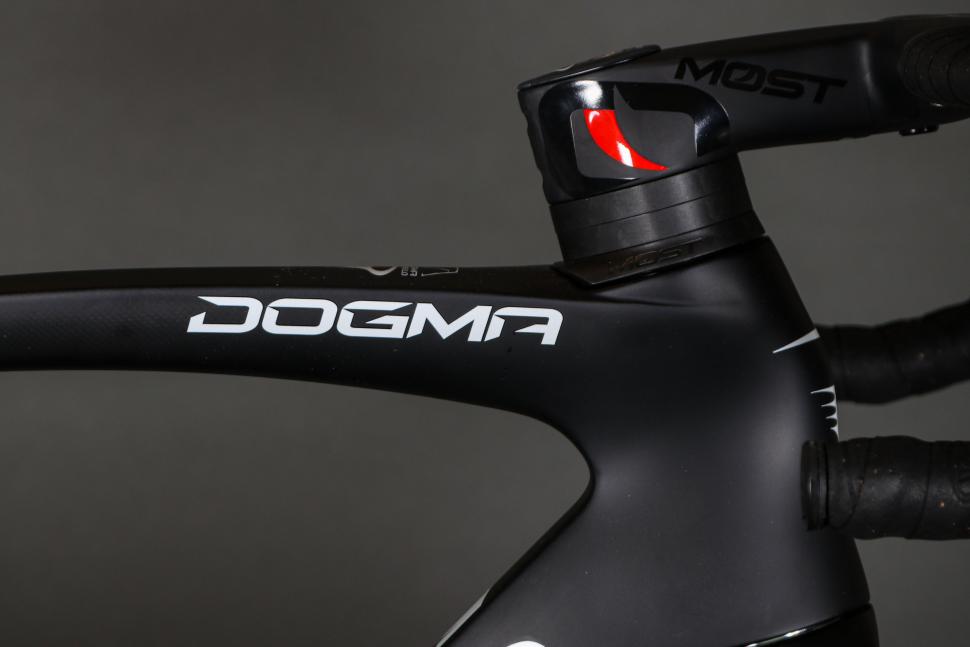 2023 Pinarello Dogma F Super Record EPS - top tube.jpg