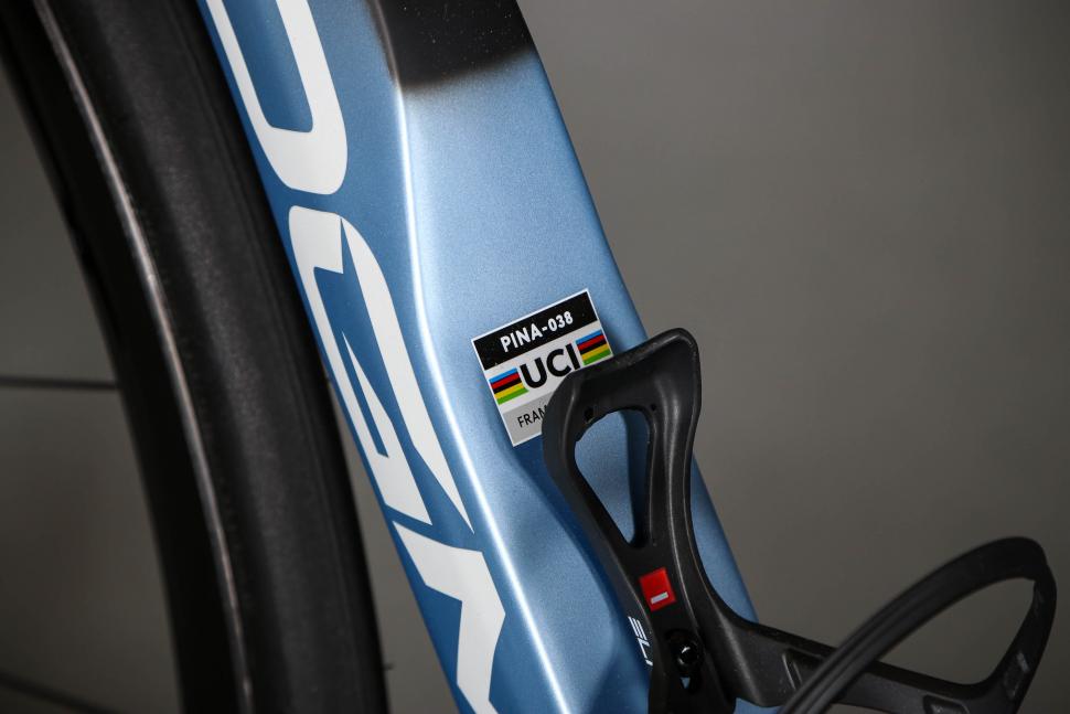 2023 Pinarello Dogma F Super Record EPS - UCI sticker.jpg