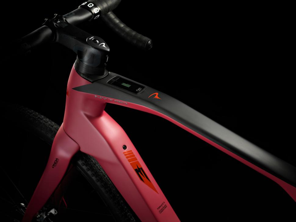 2023 Pinarello Nytro E-Gravel - 1.jpeg