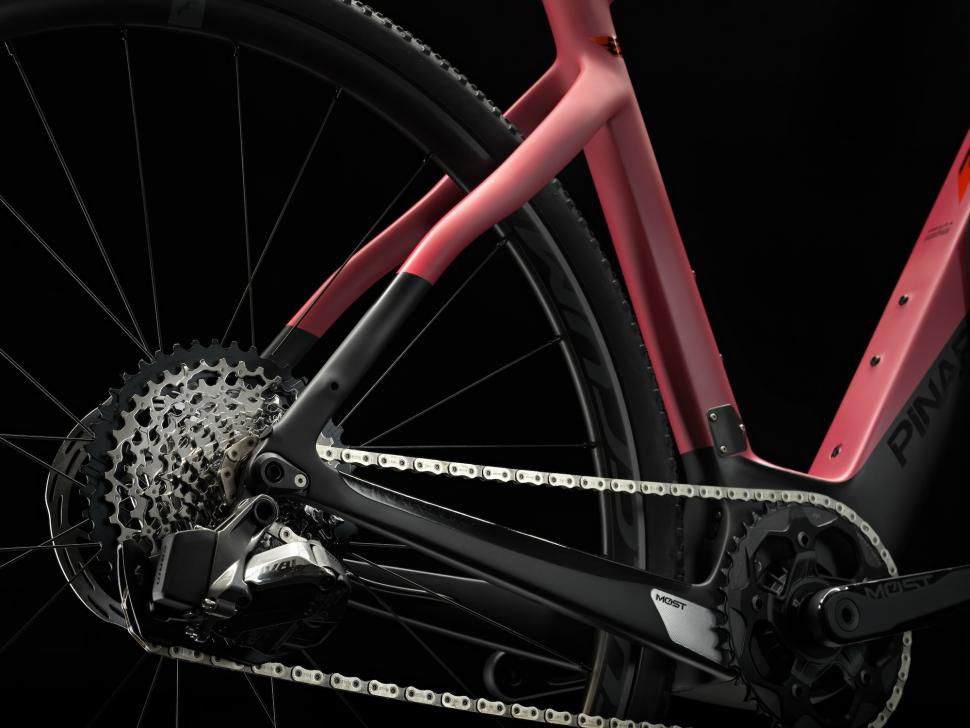 2023 Pinarello Nytro E-Gravel - 4.jpeg