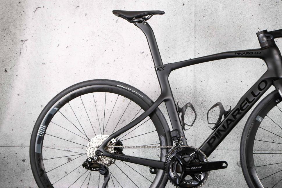 2023 Pinarello X3 105 Di2 - rear.jpg