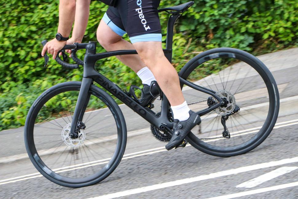 2023 Pinarello X3 105 Di2 - riding 5.jpg