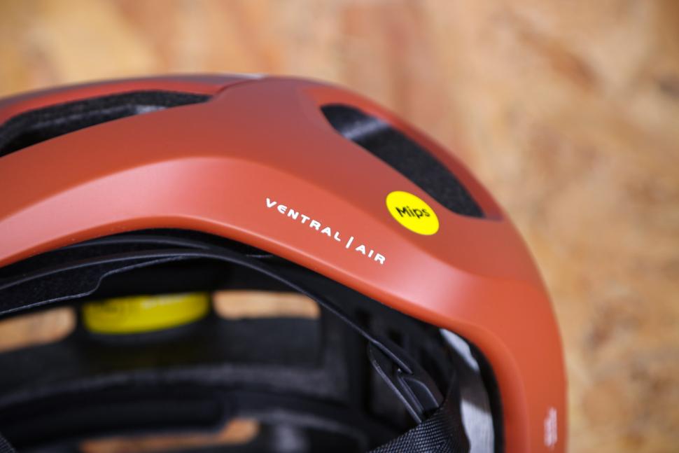 2023 Poc Ventral Air Mips - detail.jpg