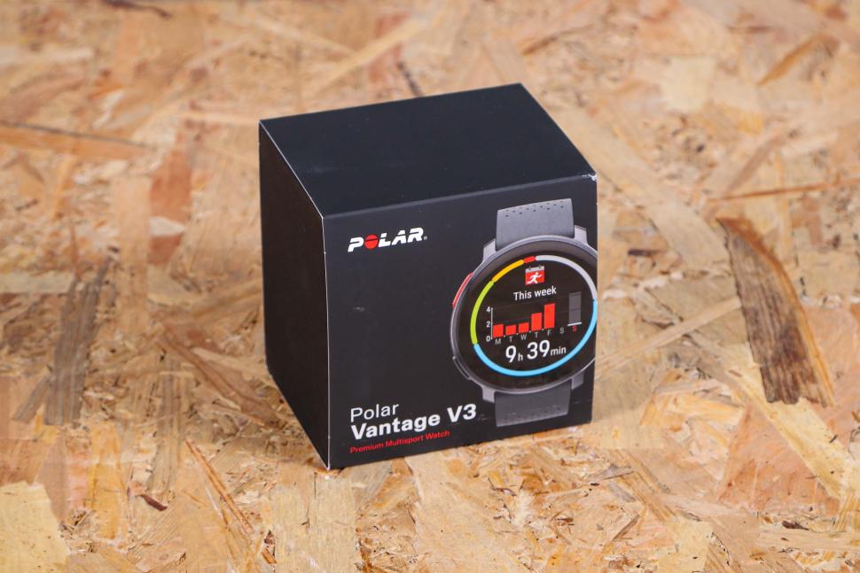 2023 Polar Vantage V3 - boxed.jpg