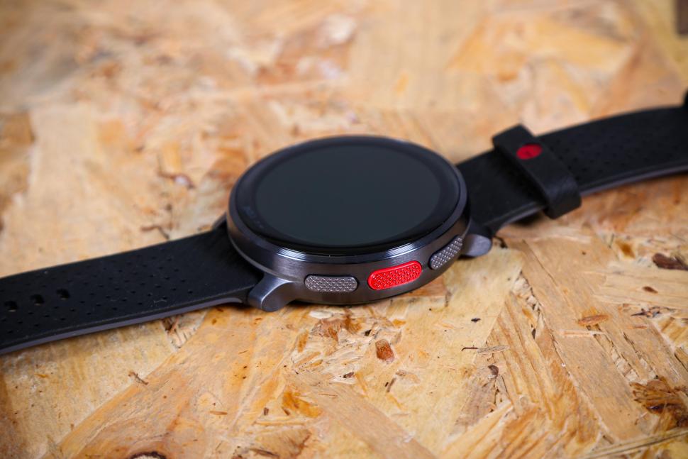 2023 Polar Vantage V3 - buttons 2.jpg