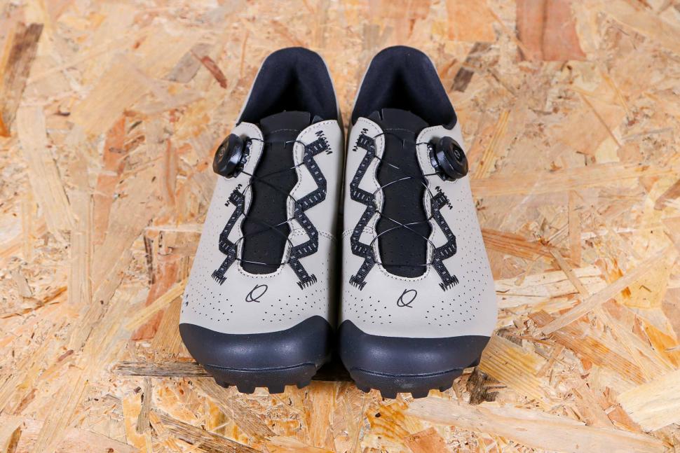 2023 Quoc Escape MTB shoes - front.jpg