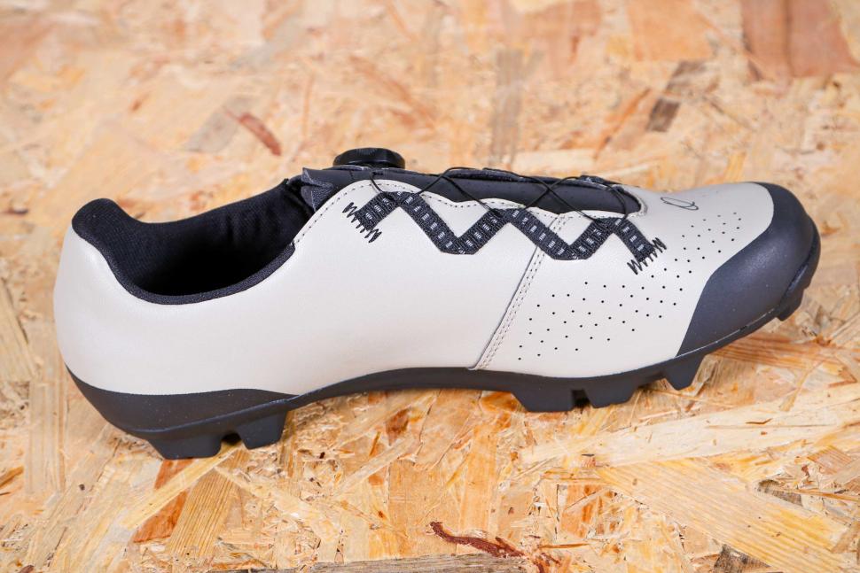 2023 Quoc Escape MTB shoes - instep.jpg