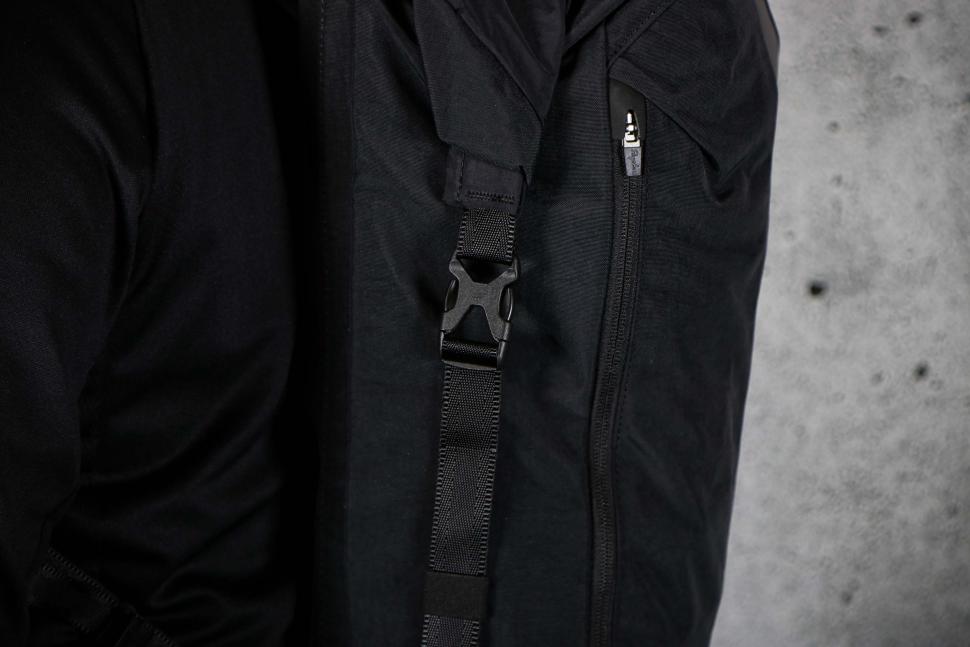 2023 Rapha Backpack 20L - roll top strap.jpg