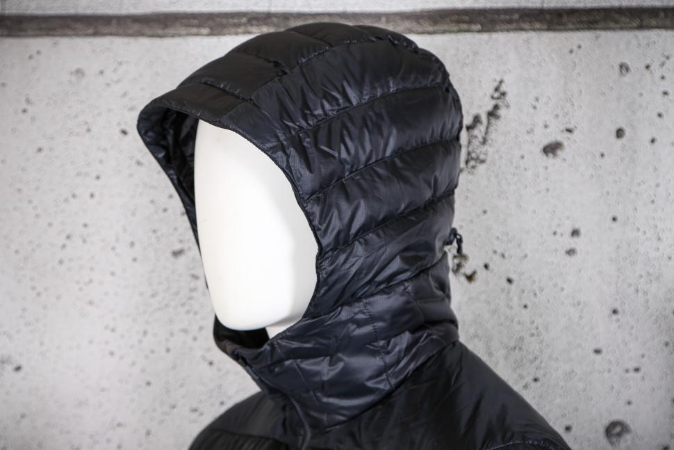 2023 Rapha Men's Explore Down Jacket - hood.jpg