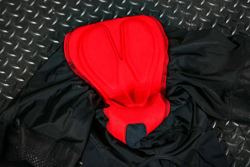 2023 RedWhite Apparel The Bib Men's - chamois.jpg