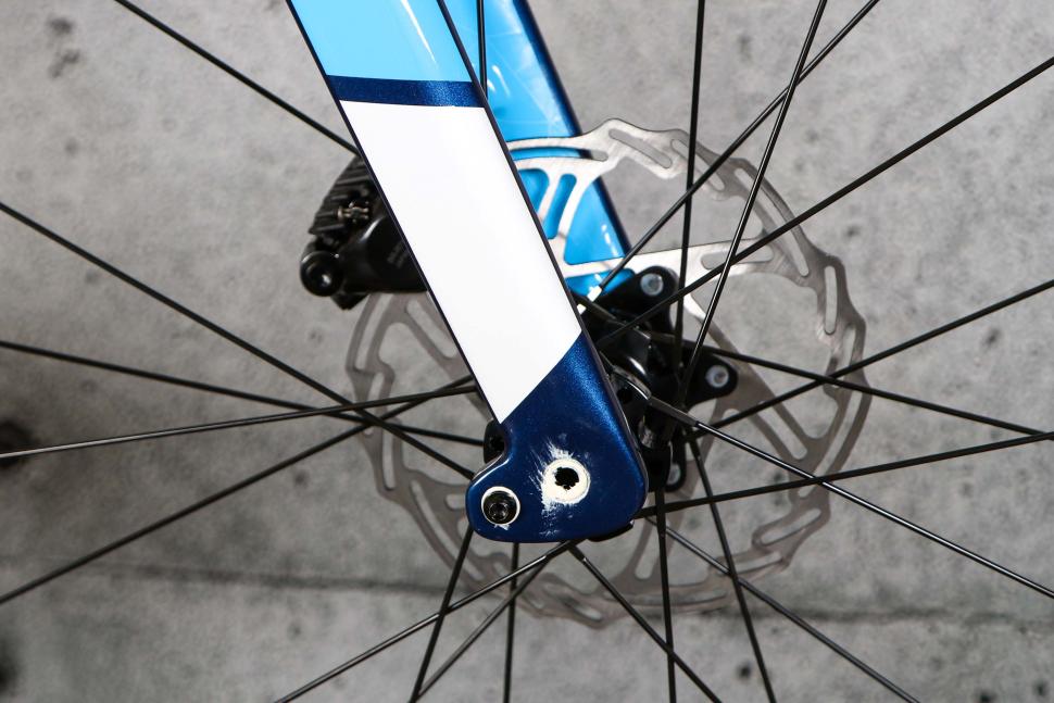 2023 Ribble CGR SL - Sport - fork detail.jpg