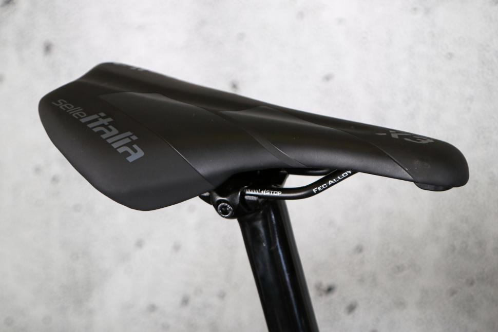 2023 Ribble CGR SL - Sport - saddle.jpg