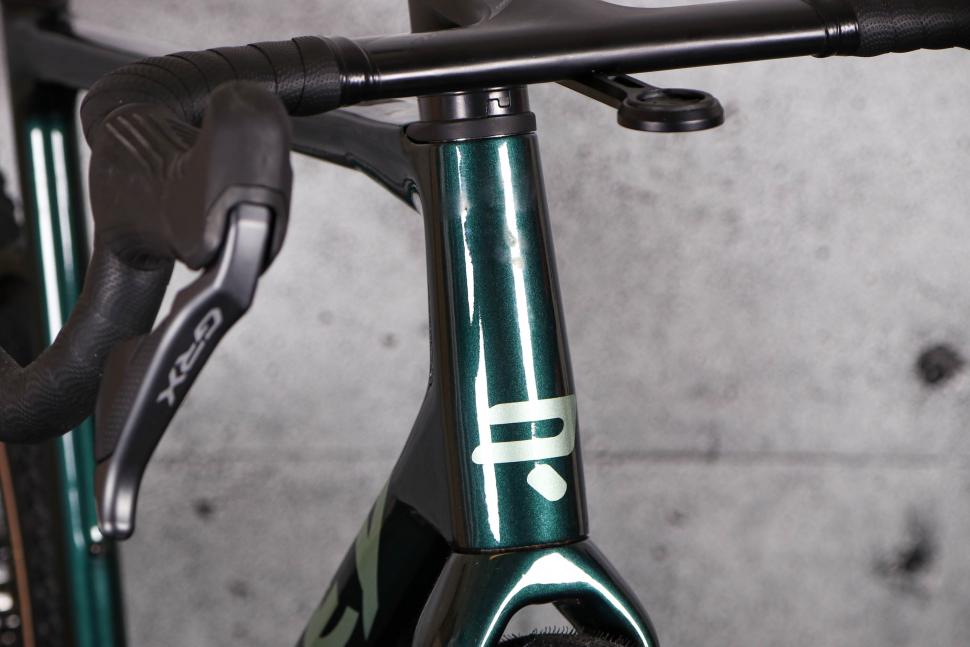 2023 Ridley Grifn - head tube badge.jpg