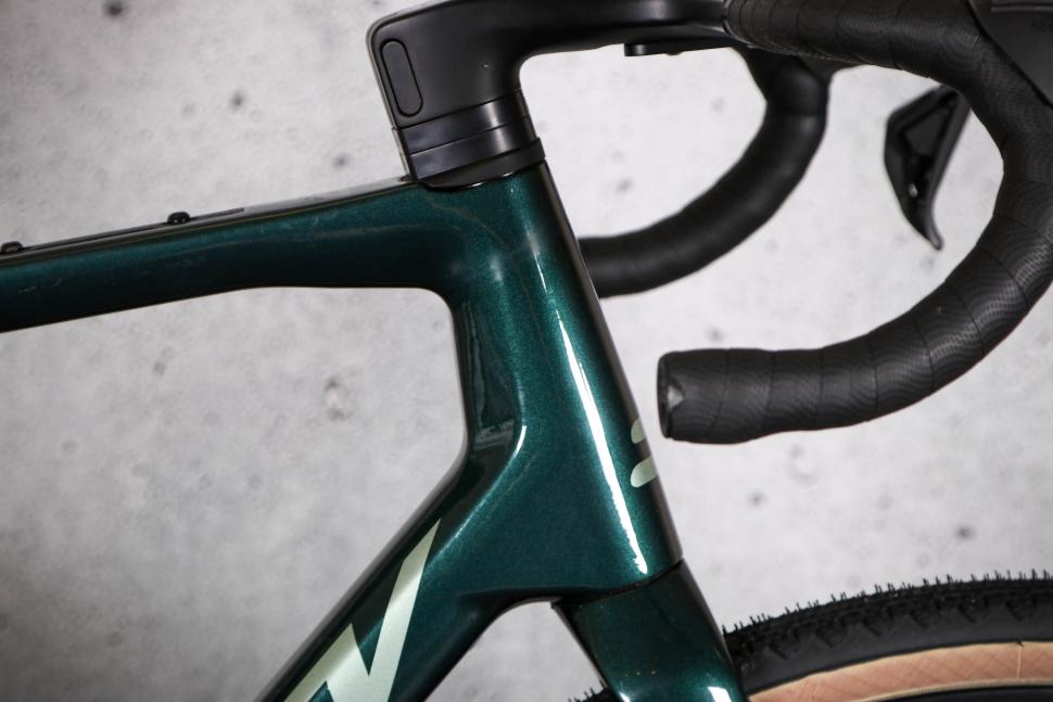 2023 Ridley Grifn - head tube.jpg