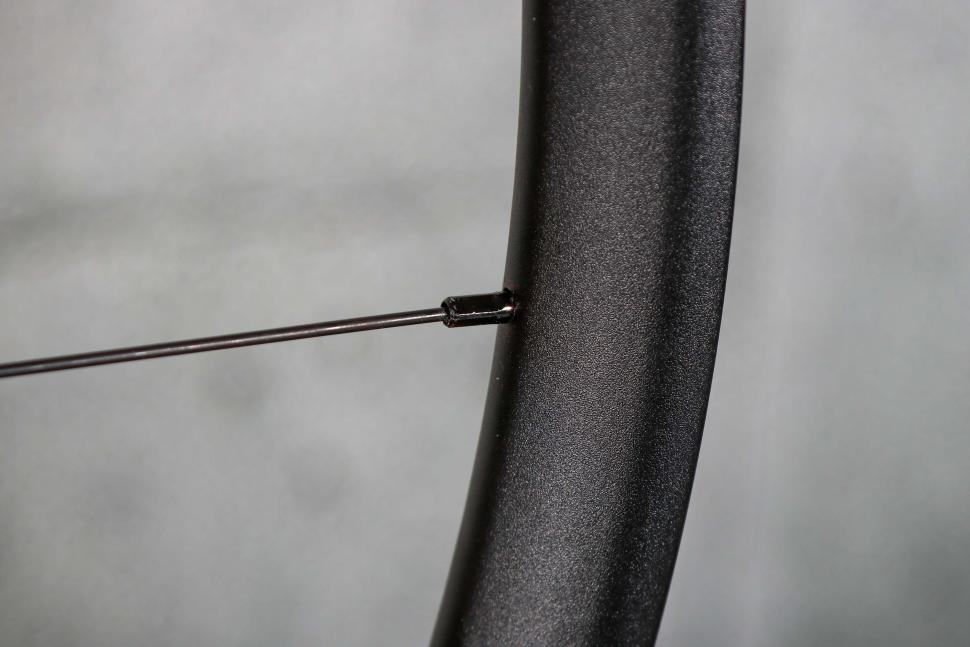 2023 Ryan Builds Wheels Club Gravel Disk Brake Wheelset - spoke detail.jpg