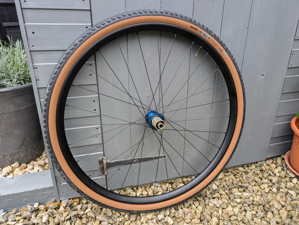 2023 Ryan Builds Wheels Club Gravel Disk Brake Wheelset wheel and tyre.jpg