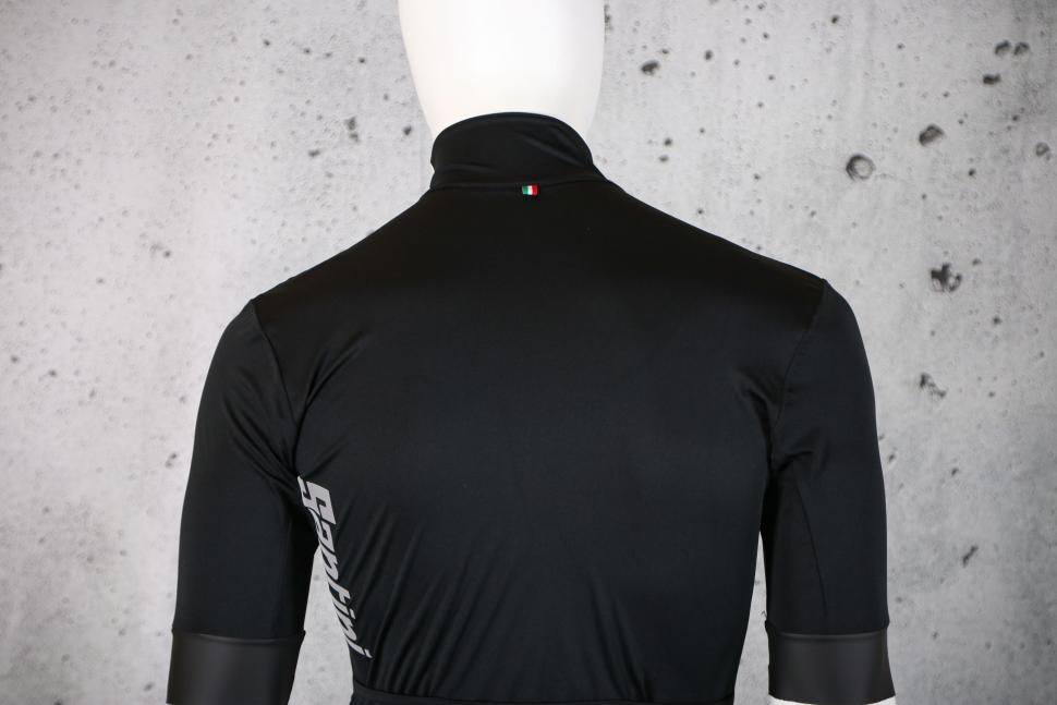 2023 Santini Adapt Shell - Short Sleeve Jacket - shoulders.jpg