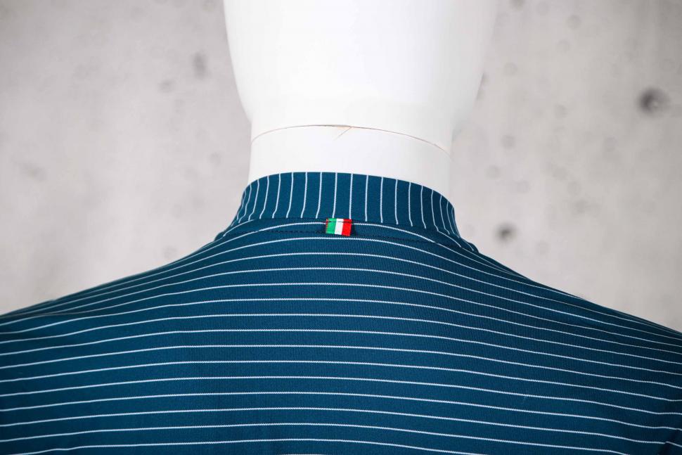 2023 Santini Colore Riga Women's Jersey - collar back.jpg