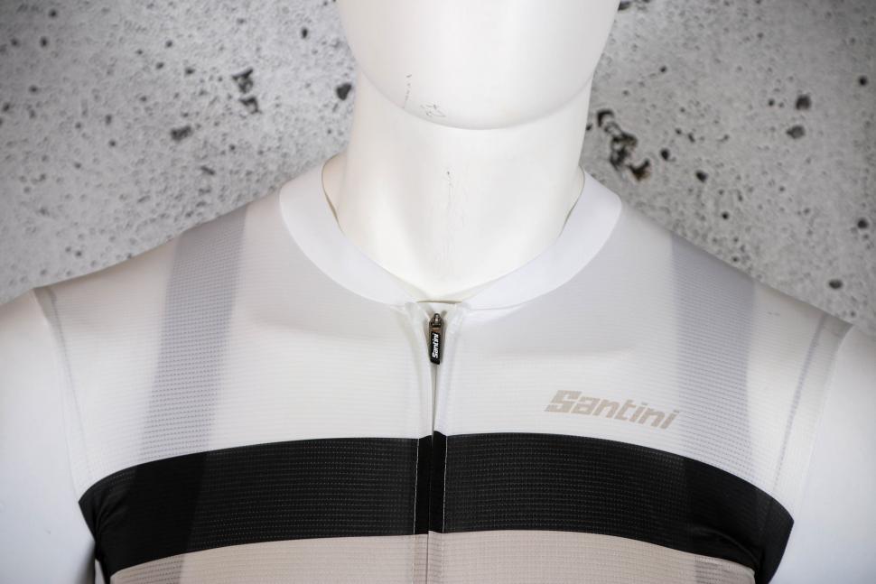 2023 Santini Eco Sleek Bengal Jersey - collar.jpg
