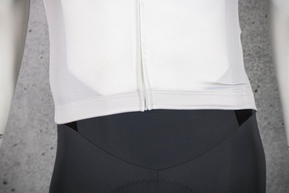 2023 Santini Eco Sleek Bengal Jersey - hem.jpg