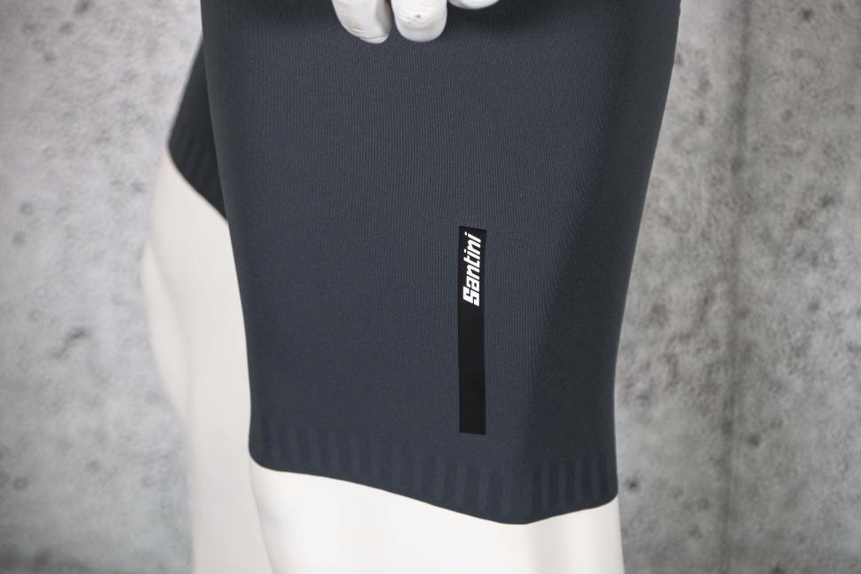 2023 Santini Plush Bib Shorts - cuff logo.jpg
