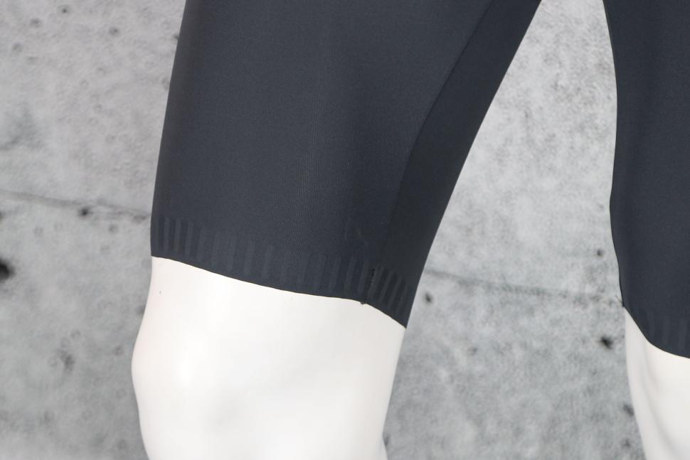 2023 Santini Plush Bib Shorts - cuff.jpg