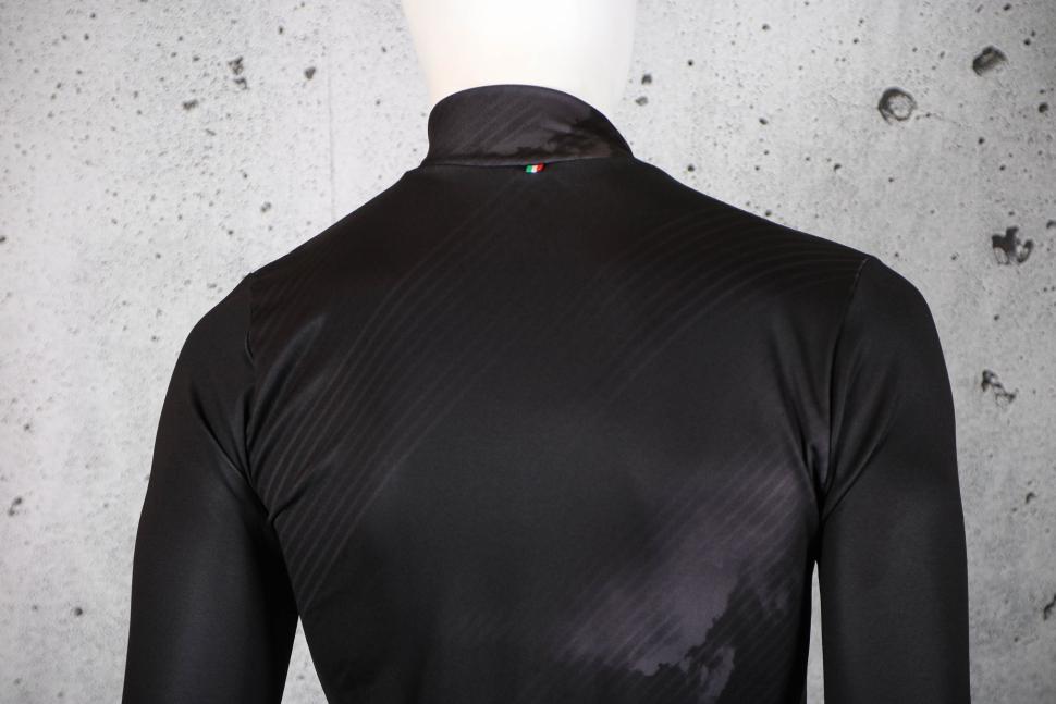 2023 Santini Pure Dye - Jersey - shoulders back.jpg