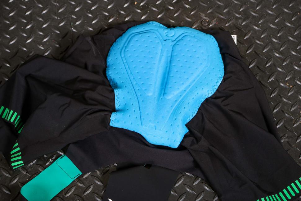 2023 Santini Redux Speed Shorts - chamois.jpg