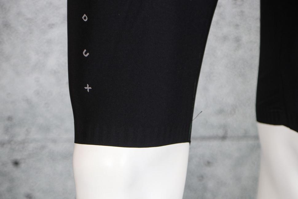 2023 Santini Redux Speed Shorts - cuff.jpg
