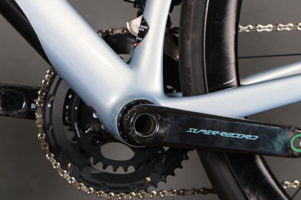 2023 Sarto Raso Super Record Wireless - bottom bracket.jpg