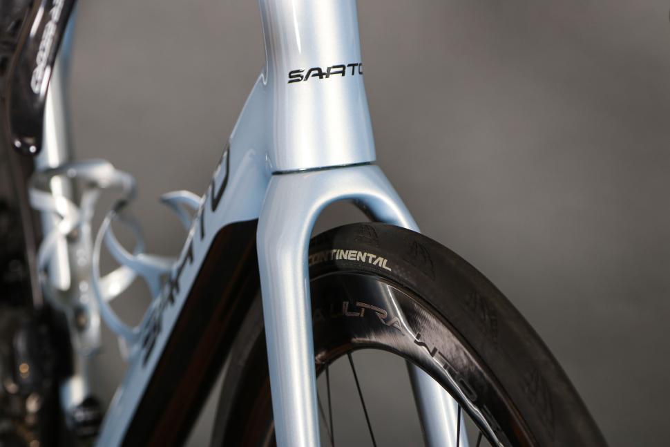 2023 Sarto Raso Super Record Wireless - fork clearance.jpg