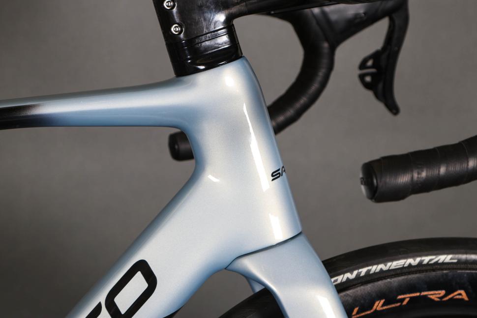 2023 Sarto Raso Super Record Wireless - head tube.jpg