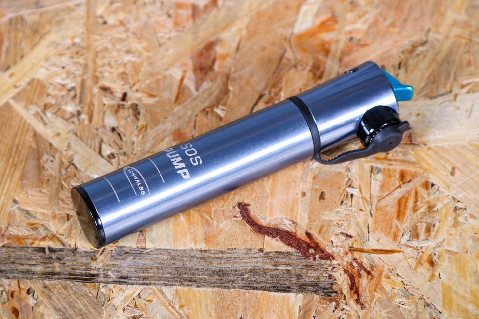 2023 Schwalbe SOS Mini Pump - 1.jpg