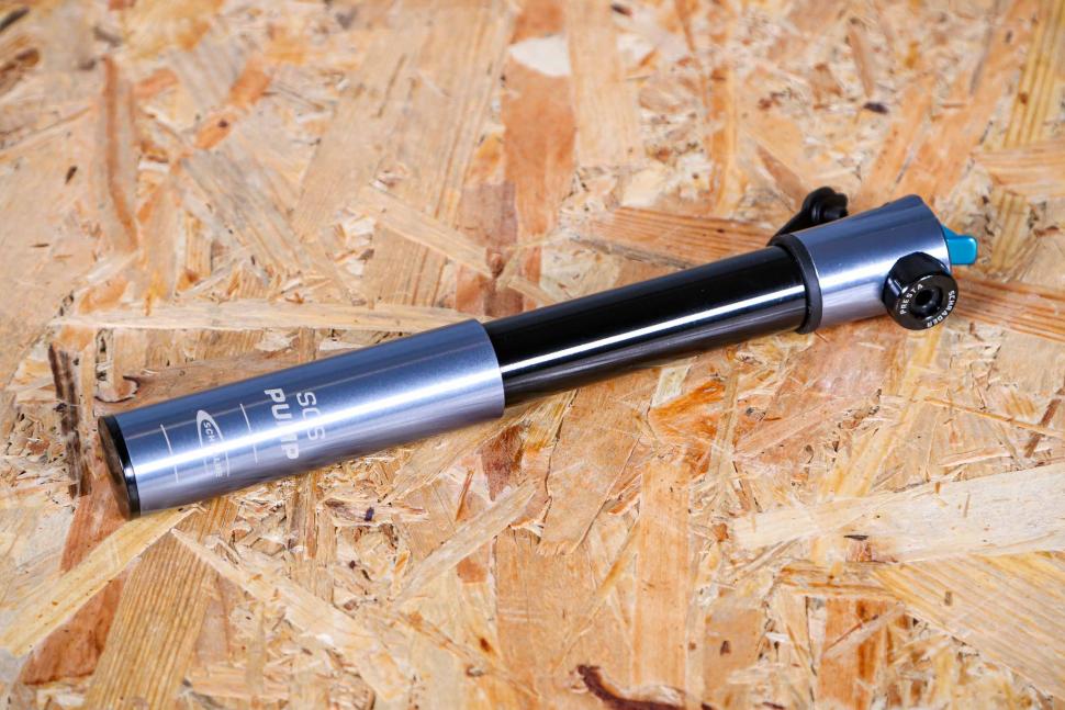 2023 Schwalbe SOS Mini Pump - extended.jpg