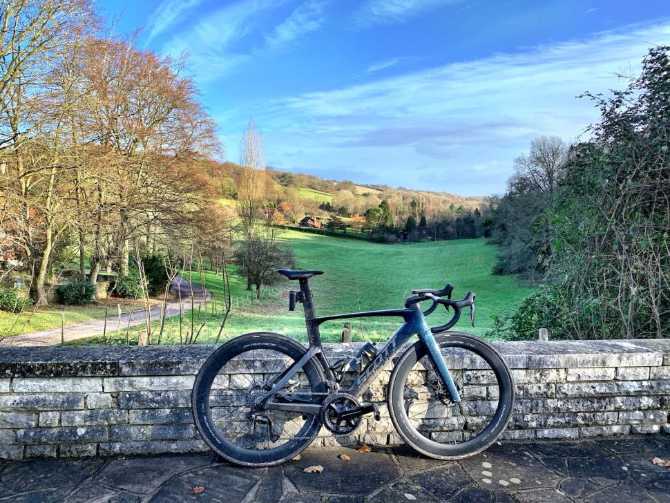 2023 Scott Foil RC Pro Festive 500 with C60 wheels.jpg
