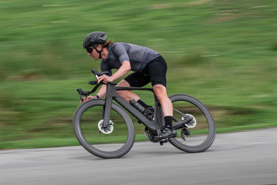 2023 Scott Foil RC Pro - riding-4