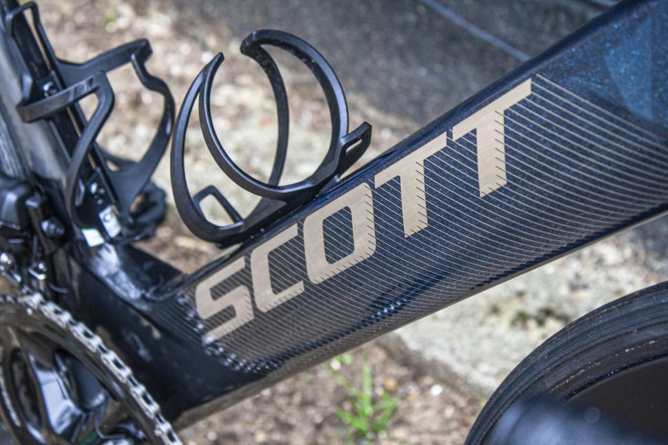 2023 Scott Foil RC Pro wordmark logo on downtube.JPG