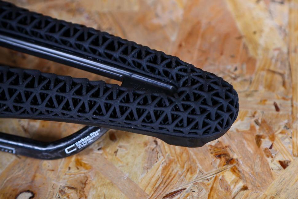 2023 Selle San Marco Shortfit 2.0 3D Carbon FX - nose.jpg